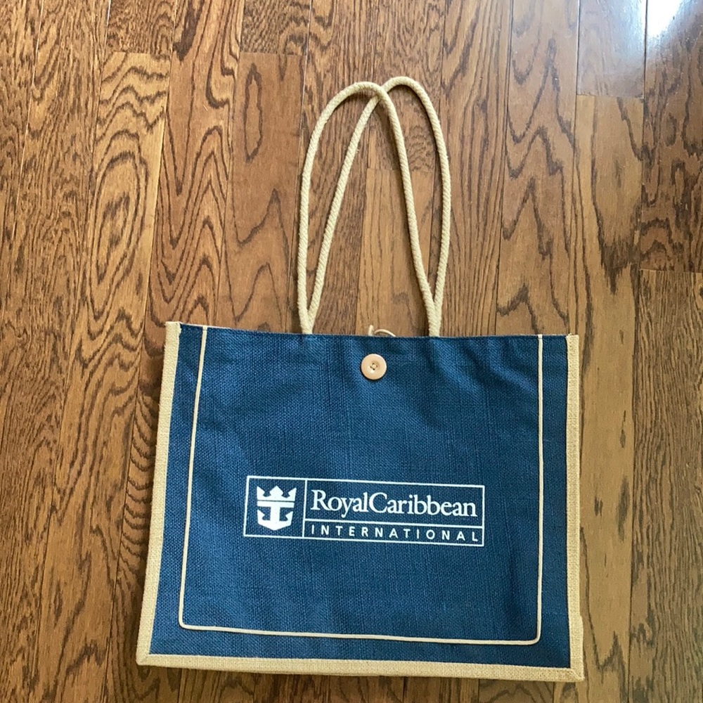 Great nwot burlap Royal Caribbean tote bag